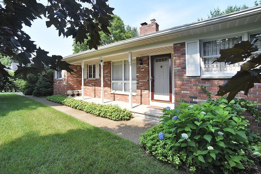 38 Garnsey Road Rexford, NY 12148 - Photo 2 of 40 Photo 2