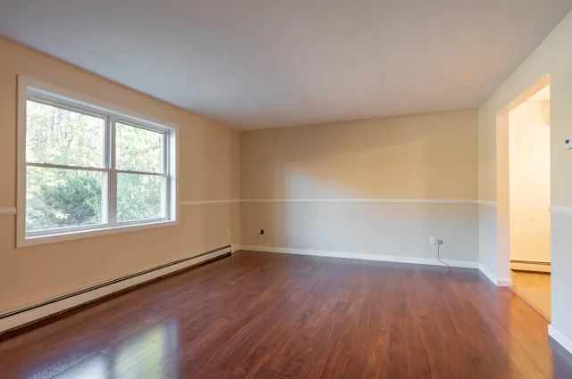 $649,900 | 562A 3rd Range Road, Unit A/B, Pembroke, NH 03275