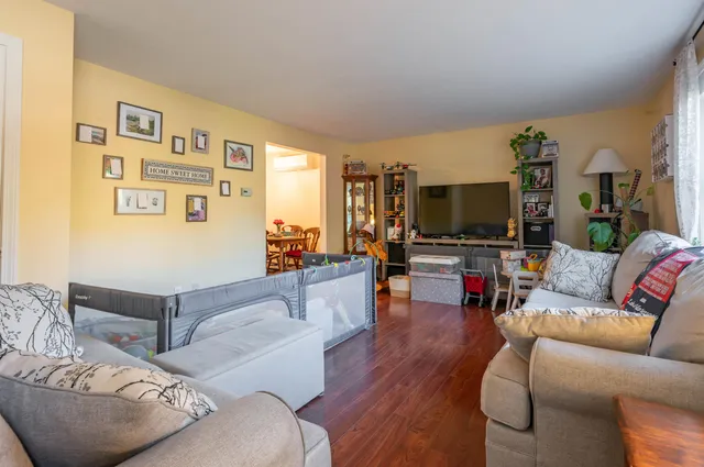 $649,900 | 562A 3rd Range Road, Unit A/B, Pembroke, NH 03275