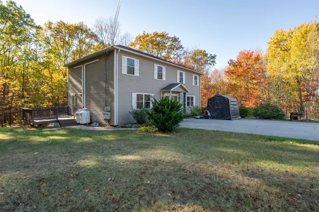 $649,900 | 562A 3rd Range Road, Unit A/B, Pembroke, NH 03275