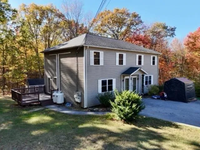 $649,900 | 562A 3rd Range Road, Unit A/B, Pembroke, NH 03275