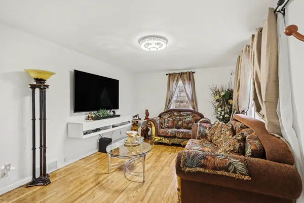 $320,000 | 3104 Courtlandt Avenue, Kalamazoo, MI 49004