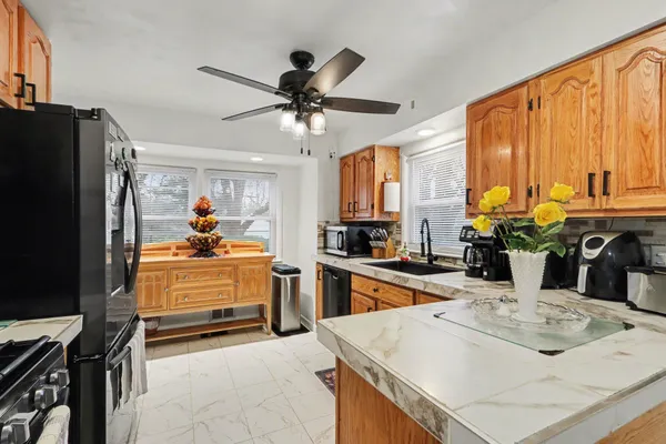 $320,000 | 3104 Courtlandt Avenue, Kalamazoo, MI 49004