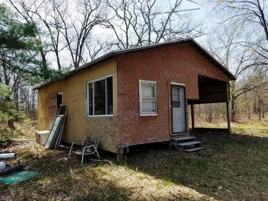 8413 East 8th Street Reed City, MI 49677 - Photo 3 of 10 20190515_163909