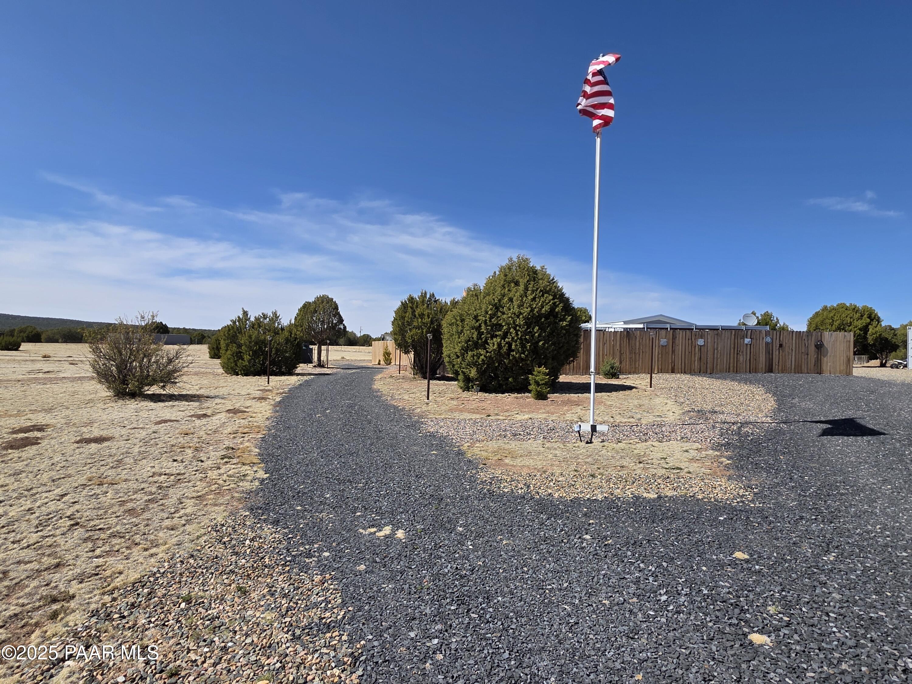 33760 West Cowboy Clint Road Seligman, AZ 86337 - Photo 4 of 94 20250407_143932