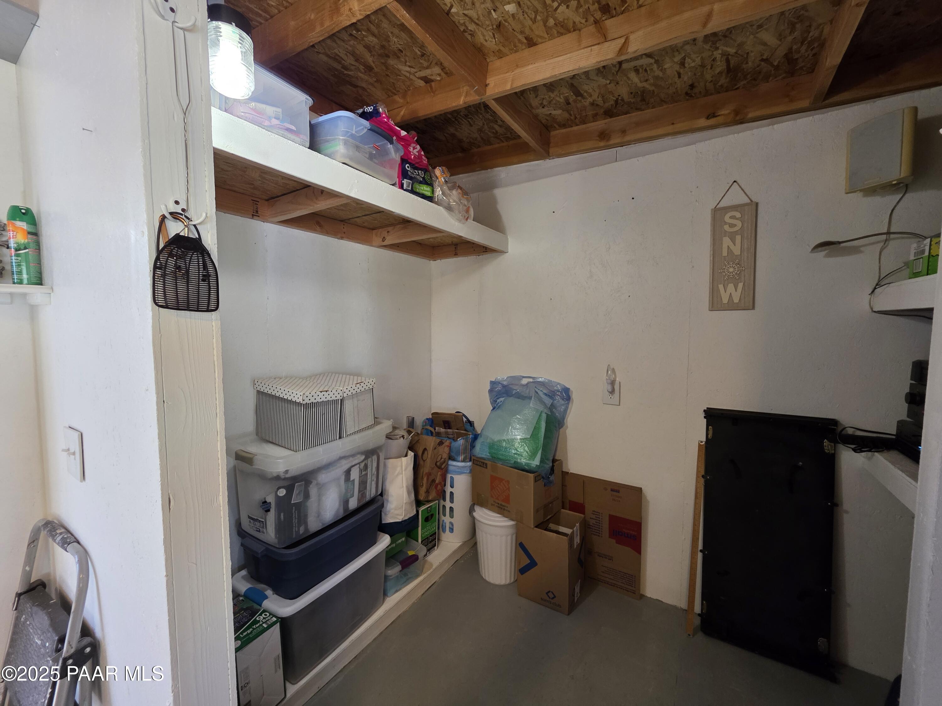 33760 West Cowboy Clint Road Seligman, AZ 86337 - Photo 49 of 94 20250407_145020