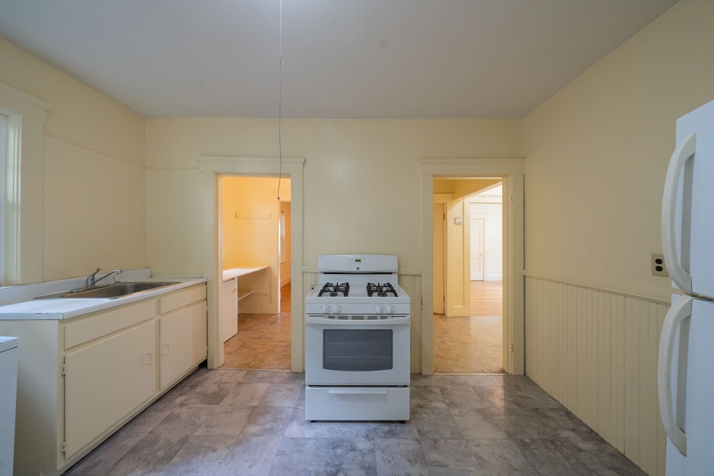 14 Moulton Road Arlington, MA 02476 - Photo 11 of 42 Gallery Image 11