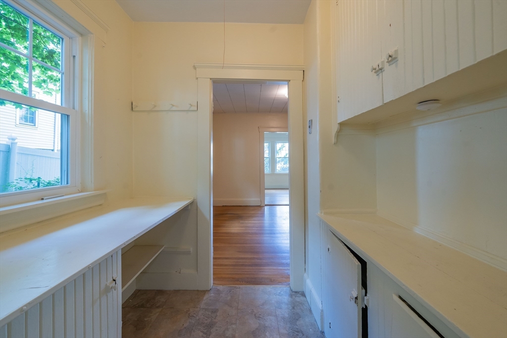 14 Moulton Road Arlington, MA 02476 - Photo 8 of 42 Gallery Image 8