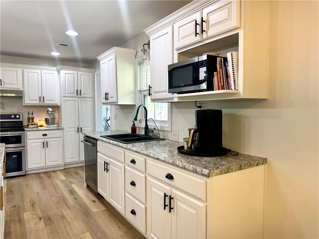 135 Southeast Mt Zion Road St. Joseph, MO 64504 - Photo 11 of 43