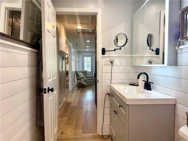 $299,900 | 135 Southeast Mt Zion Road, St. Joseph, MO 64504