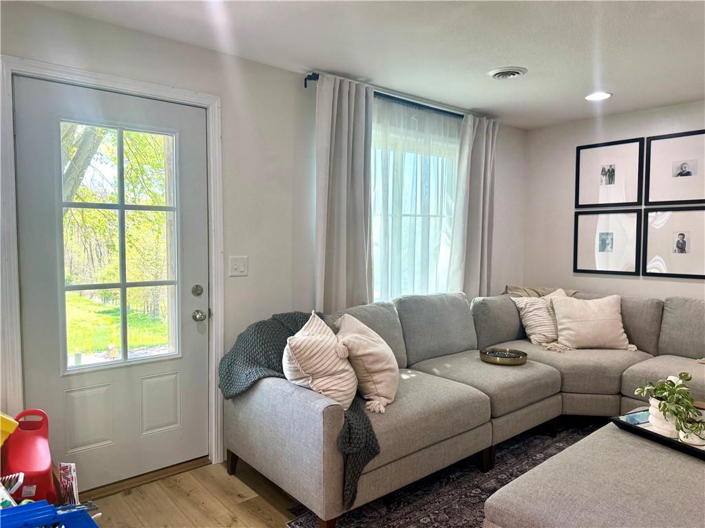 135 Southeast Mt Zion Road St. Joseph, MO 64504 - Photo 3 of 43