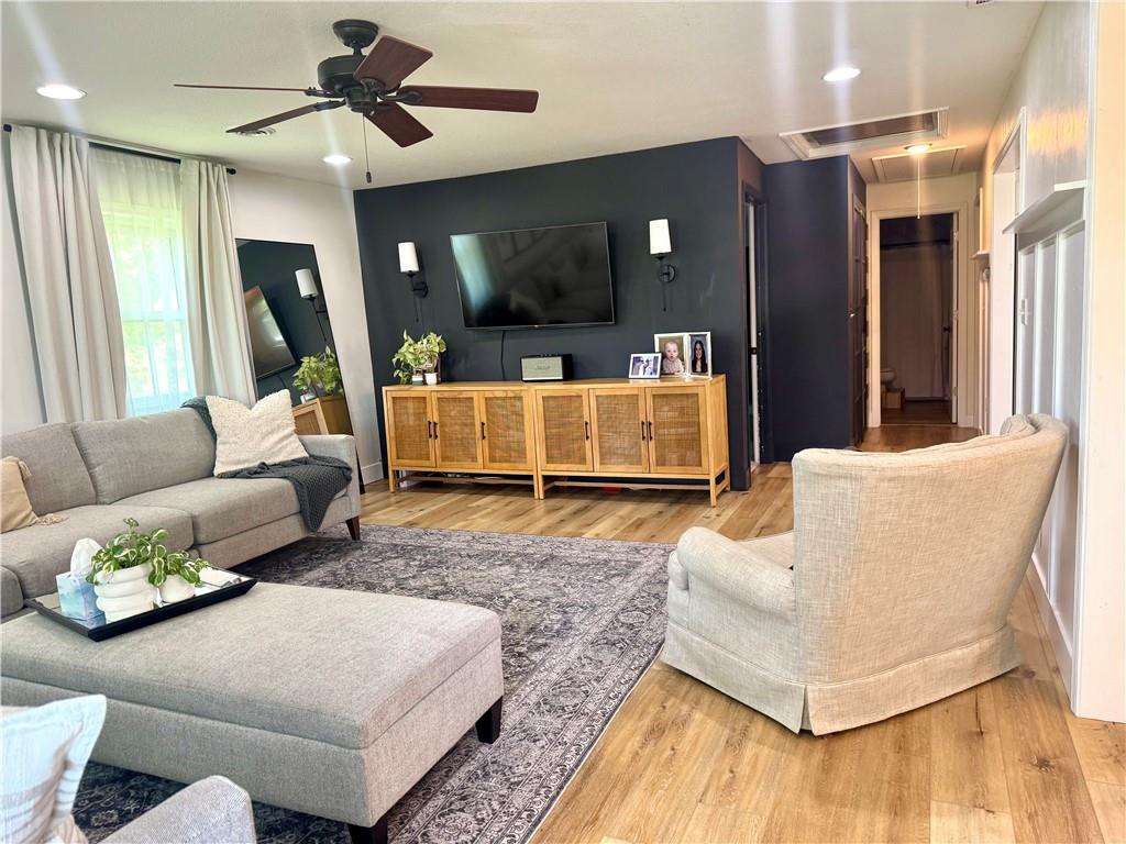 135 Southeast Mt Zion Road St. Joseph, MO 64504 - Photo 6 of 43