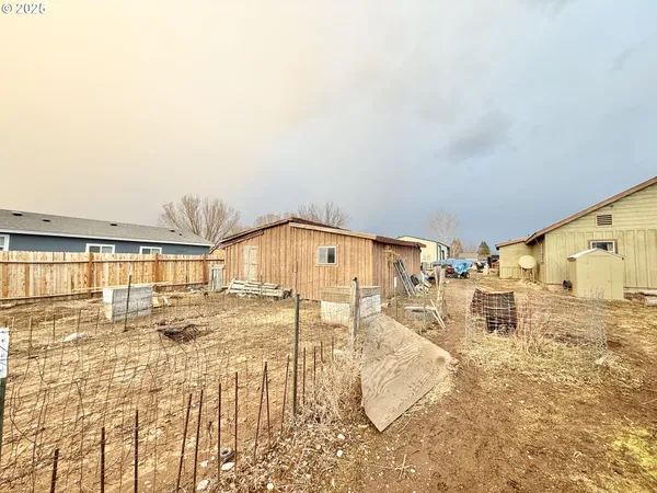 $273,000 | 138 12th Street, Prairie City, OR 97869