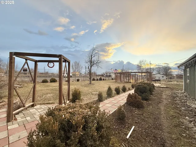 $277,000 | 138 12th Street, Prairie City, OR 97869