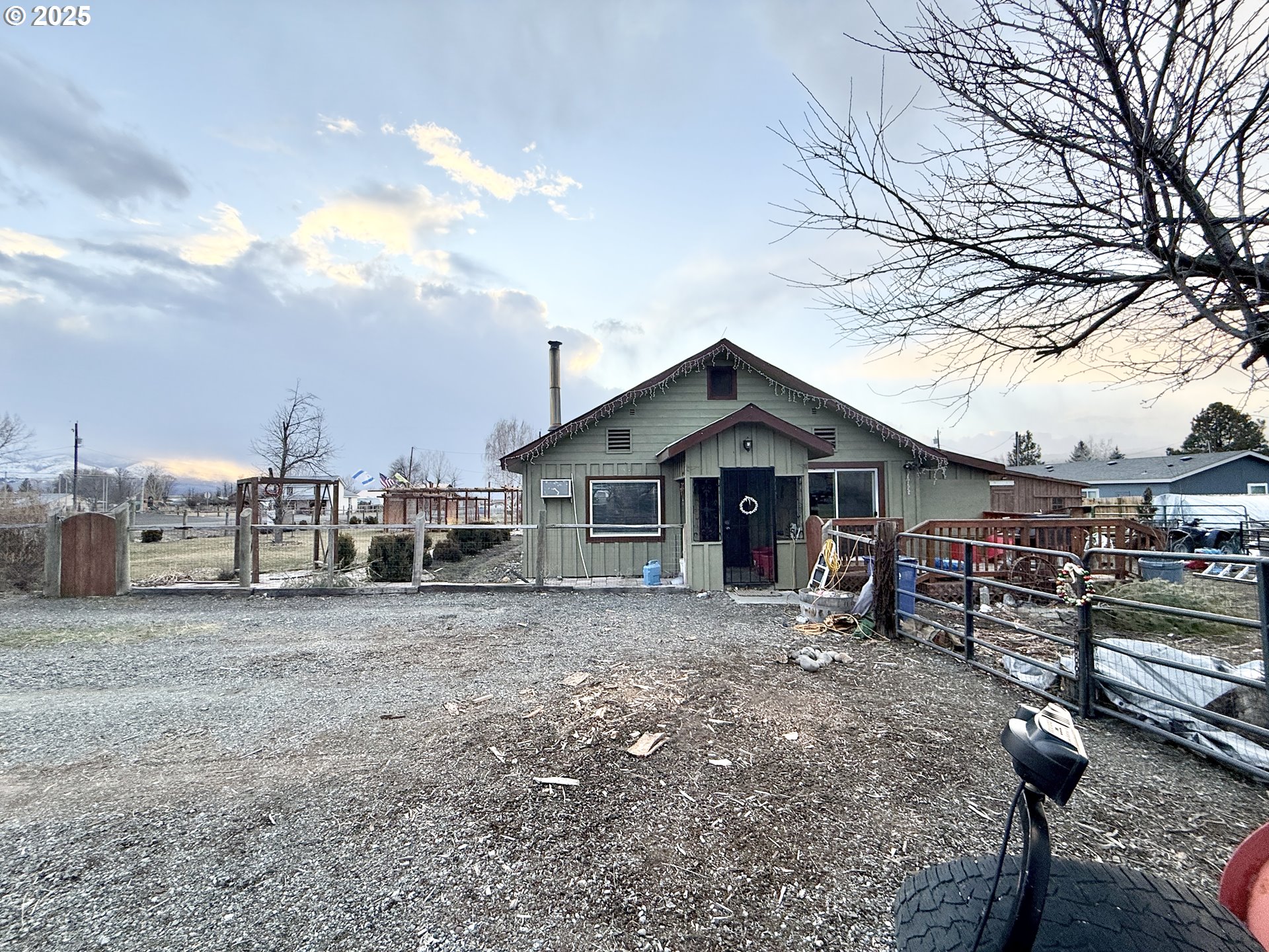 138 12th Street Prairie City, OR 97869 - Photo 3 of 36