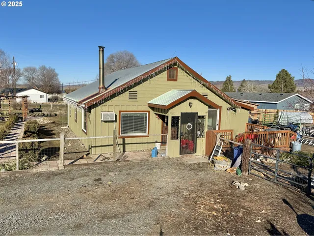 $277,000 | 138 12th Street, Prairie City, OR 97869