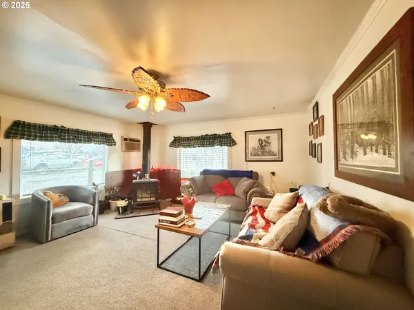 $273,000 | 138 12th Street, Prairie City, OR 97869