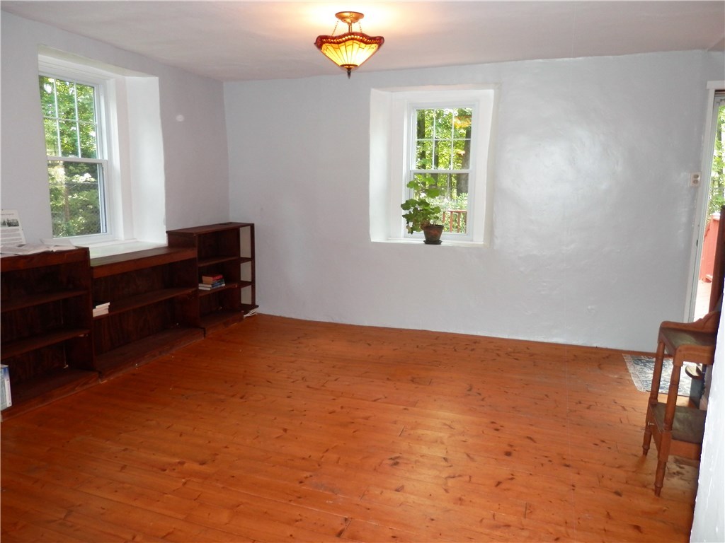 23 Stillwater Road Smithfield, RI 02917 - Photo 19 of 21