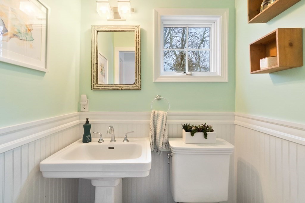 28 Sylvan Road Westwood, MA 02090 - Photo 12 of 35 Gallery Image 12