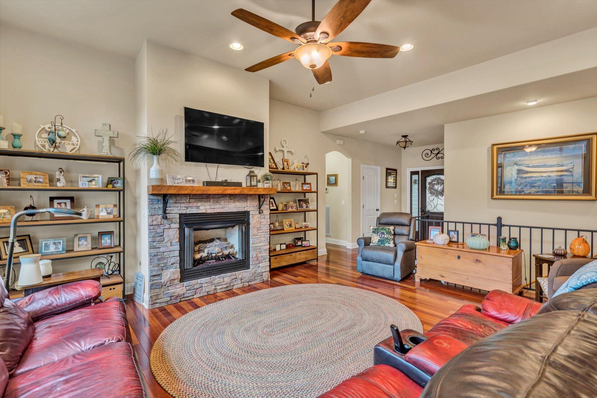 248 Woodbrook Road Moneta, VA 24121 - Photo 12 of 51 12-103120220004