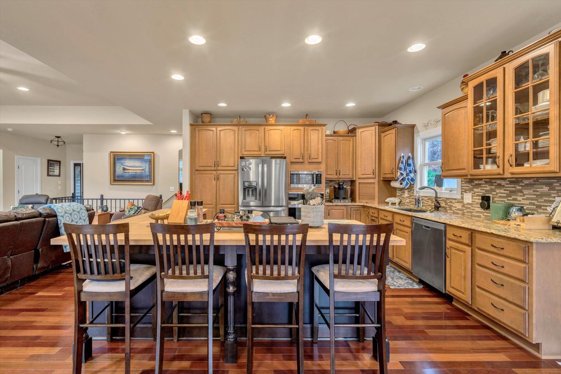 248 Woodbrook Road Moneta, VA 24121 - Photo 13 of 51 13-103120220006