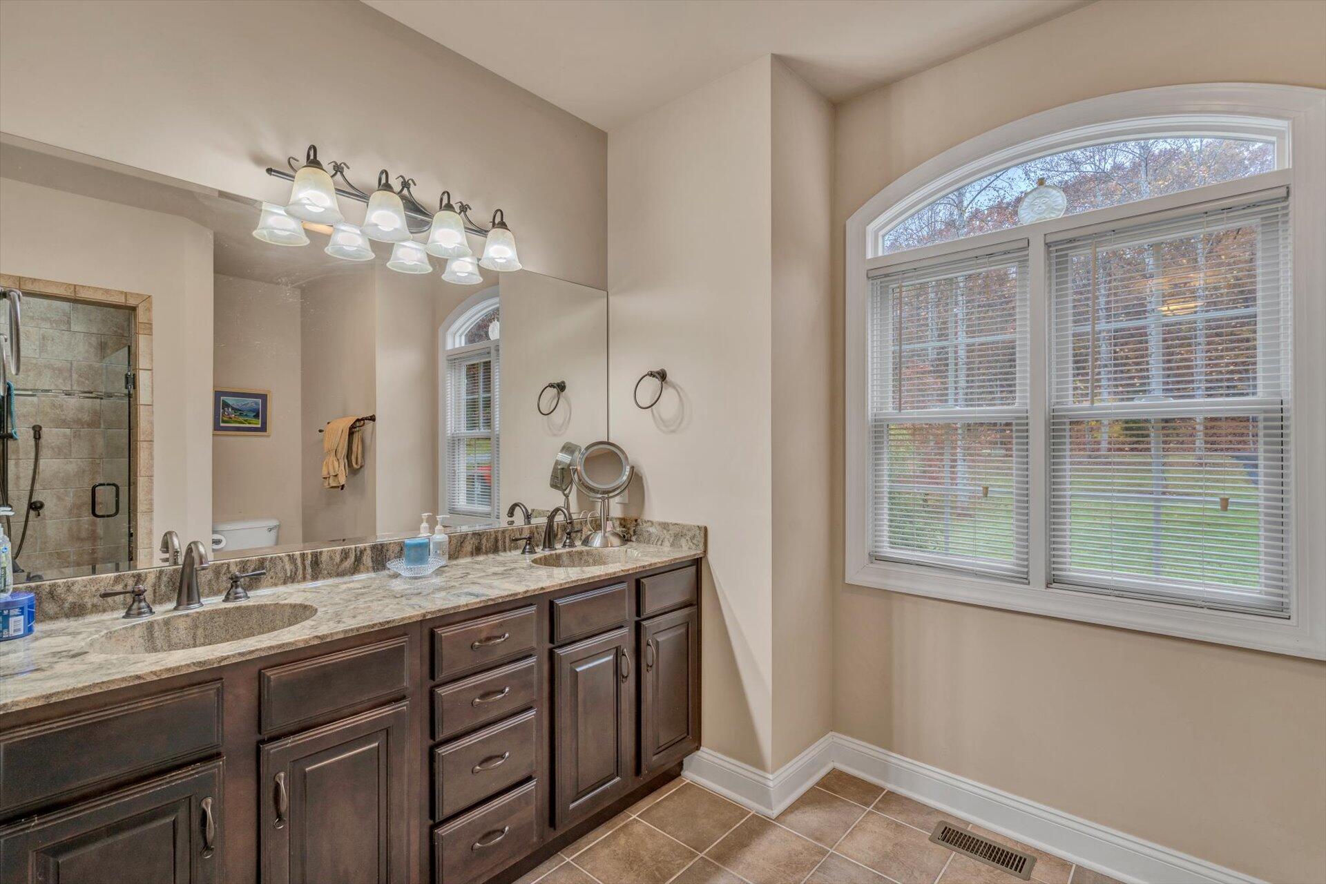 248 Woodbrook Road Moneta, VA 24121 - Photo 32 of 51 24-103120220014