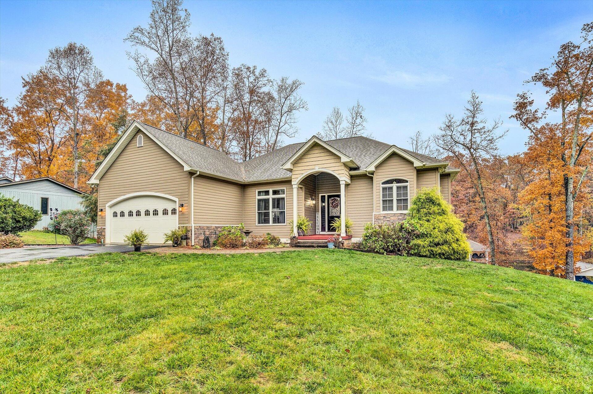 248 Woodbrook Road Moneta, VA 24121 - Photo 46 of 51 50-103120220048