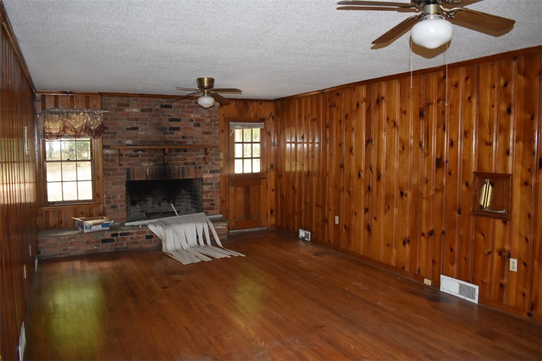 1109 Reed Road Anderson, SC 29621 - Photo 4 of 10