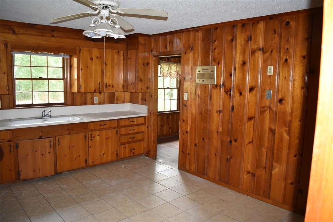 1109 Reed Road Anderson, SC 29621 - Photo 5 of 10