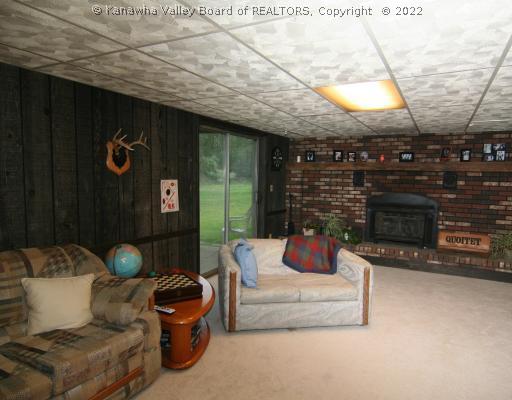 181 Kens Lake Estates Road Winfield, WV 25213 - Photo 5 of 8 Den/Family/Great Room.