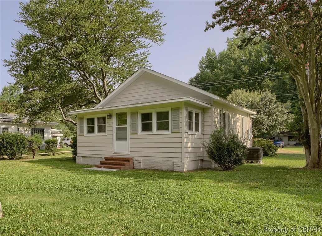 7697 Guinea Road Hayes, VA 23072 - Photo 1 of 27 Gallery Image 1