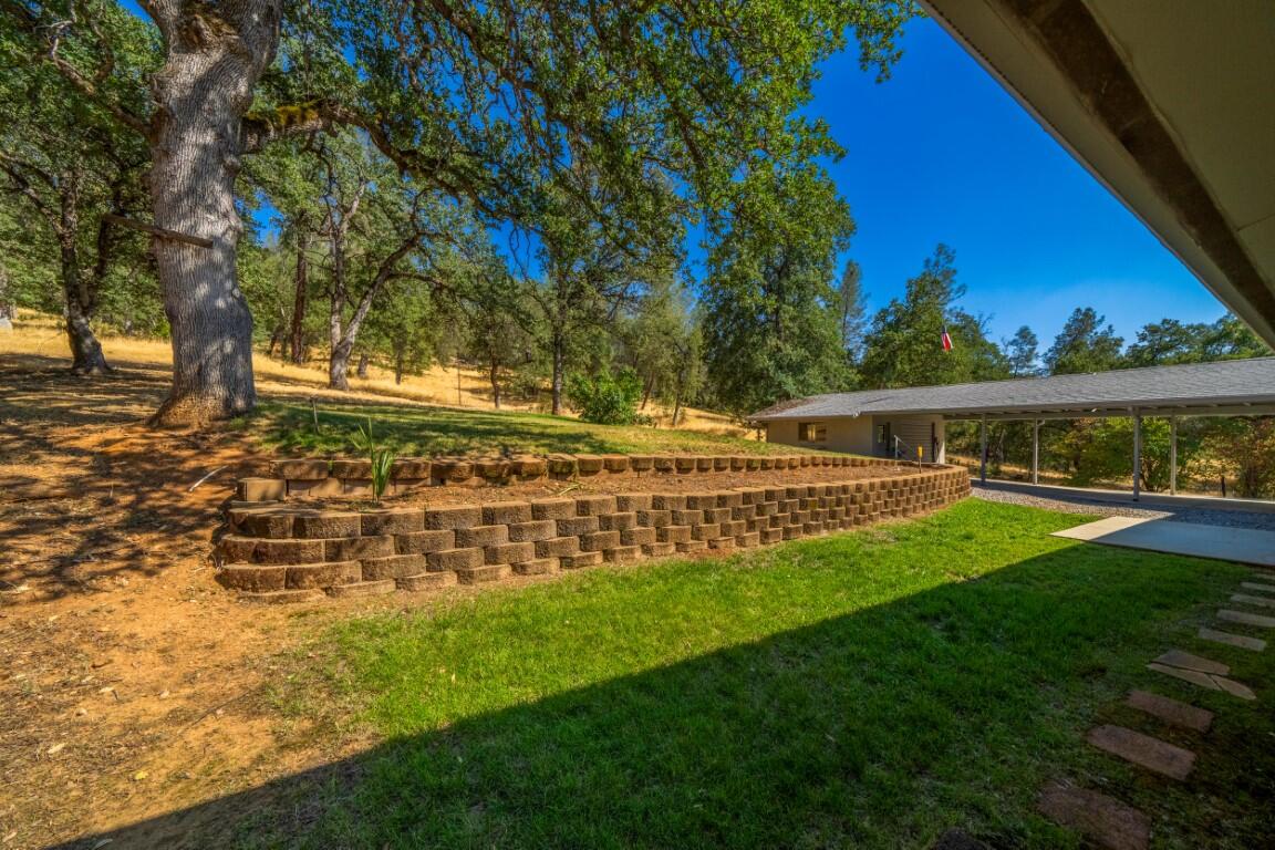 8933 Simmons Road Redding, CA 96001 - Photo 30 of 52 IMG-29
