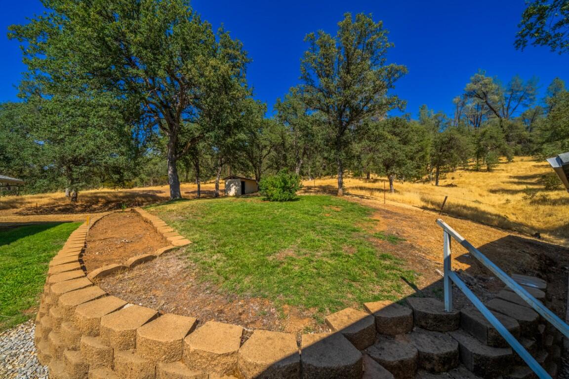 8933 Simmons Road Redding, CA 96001 - Photo 32 of 52 IMG-31
