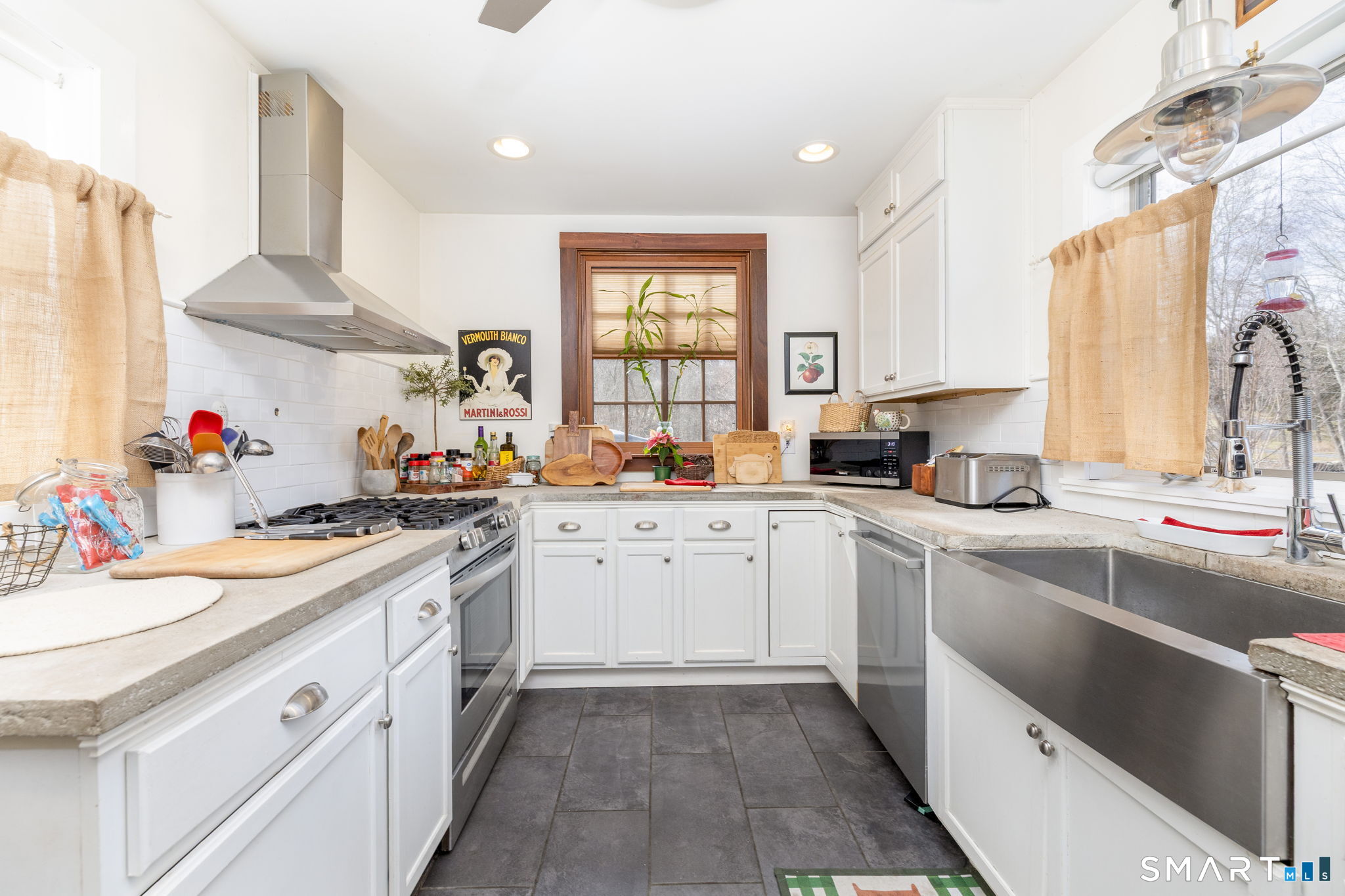 296 Main Street Sprague, CT 06330 - Photo 12 of 35