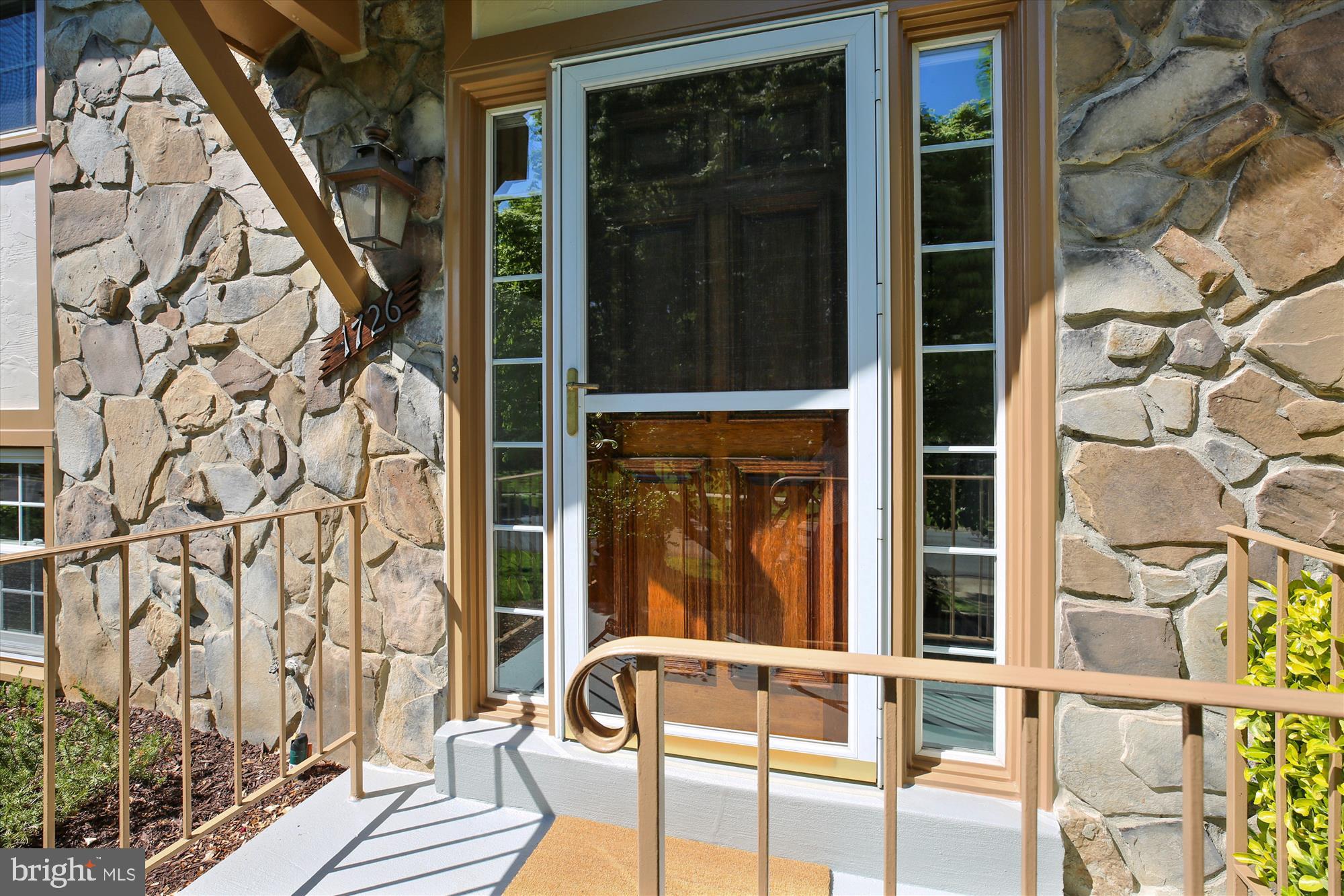 1726 Glastonberry Road Potomac, MD 20854 - Photo 2 of 23 Gallery Image 2