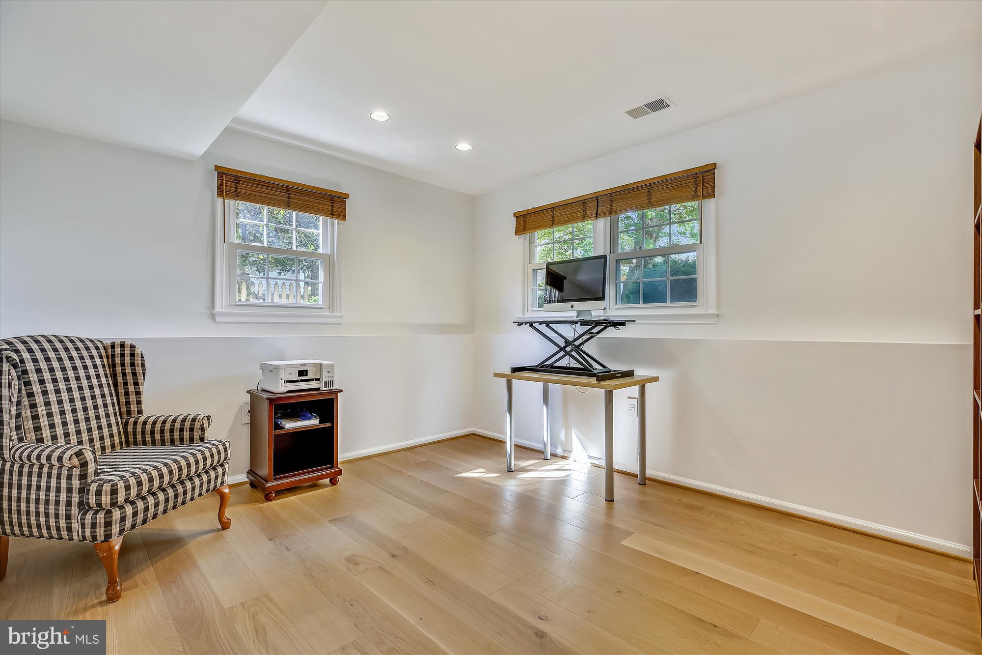 1726 Glastonberry Road Potomac, MD 20854 - Photo 21 of 23 Gallery Image 21