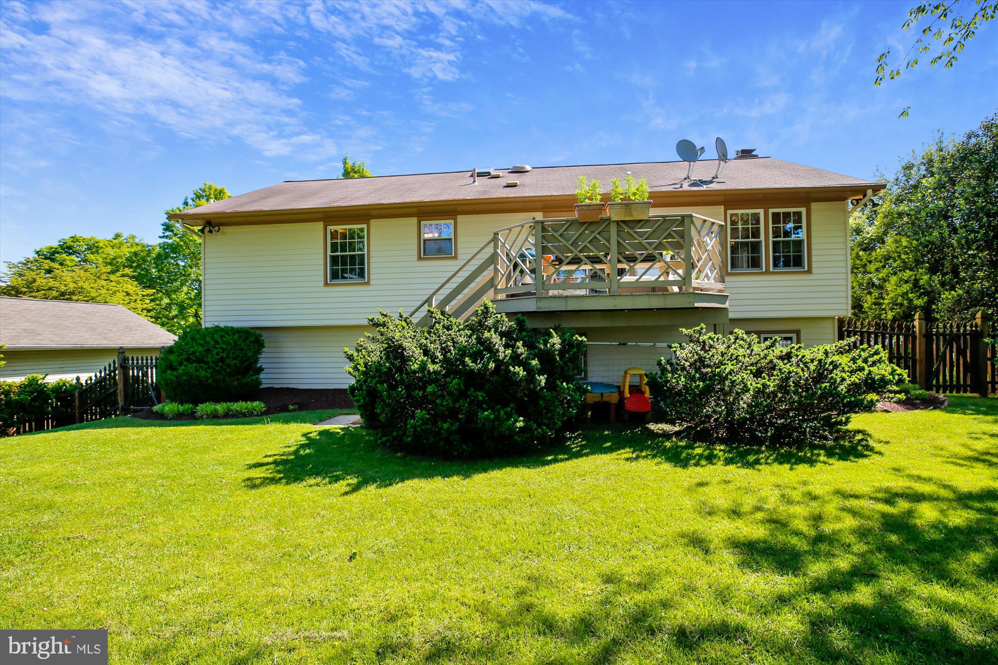 1726 Glastonberry Road Potomac, MD 20854 - Photo 23 of 23 Gallery Image 23