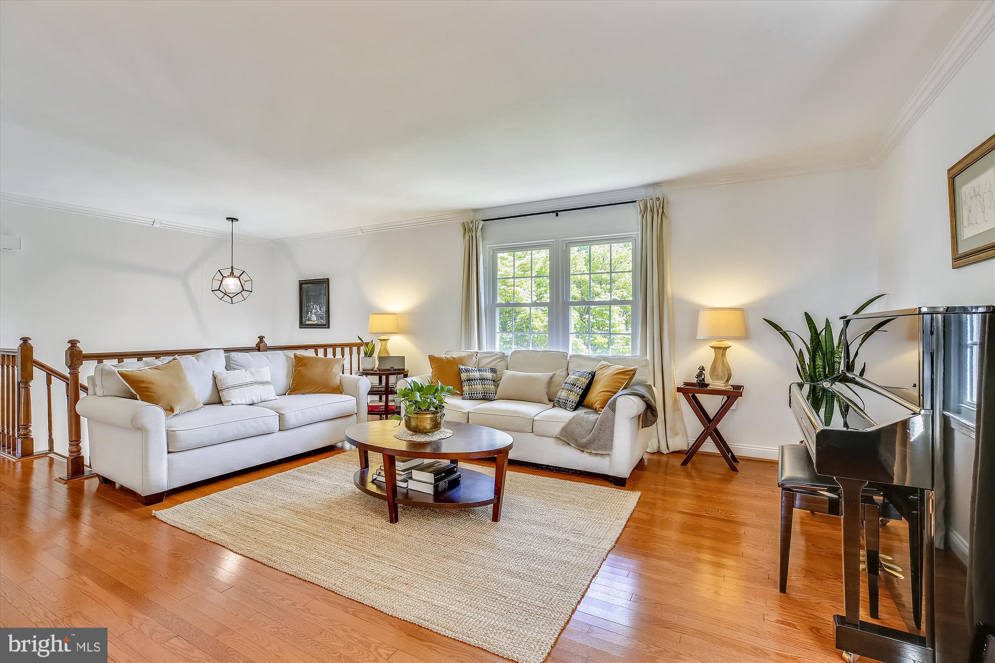 1726 Glastonberry Road Potomac, MD 20854 - Photo 6 of 23 Gallery Image 6