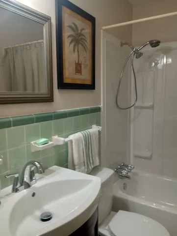 $995 | 3812 Rhodes Avenue, Memphis, TN 38111