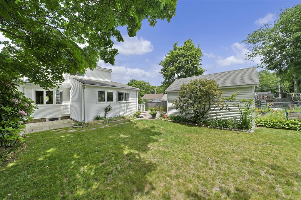 10 Waldron Road Braintree, MA 02184 - Photo 39 of 41