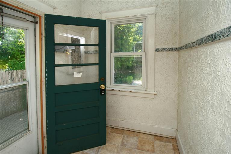 1114 Reed Street Kalamazoo, MI 49001 - Photo 3 of 14 Additional Photo