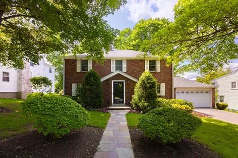 $1,789,000 | 61 Woodlawn Drive, Newton, MA 02467