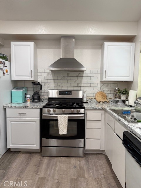 12446 Mt Baldy Drive Victorville, CA 92392 - Photo 16 of 36 Stainless steal hood