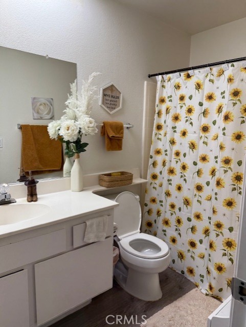 12446 Mt Baldy Drive Victorville, CA 92392 - Photo 24 of 36 Full Bathroom