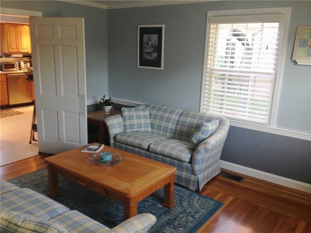 41 Fairfield Road Cranston, RI 02910 - Photo 6 of 9 Formal dining being used as a den/guest room