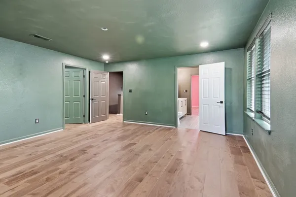 $500,000 | 119 North Kanaio Drive, Bastrop, TX 78602