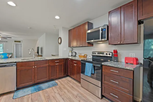 $500,000 | 119 North Kanaio Drive, Bastrop, TX 78602