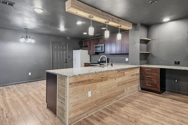 $500,000 | 119 North Kanaio Drive, Bastrop, TX 78602
