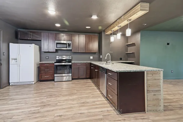 $500,000 | 119 North Kanaio Drive, Bastrop, TX 78602