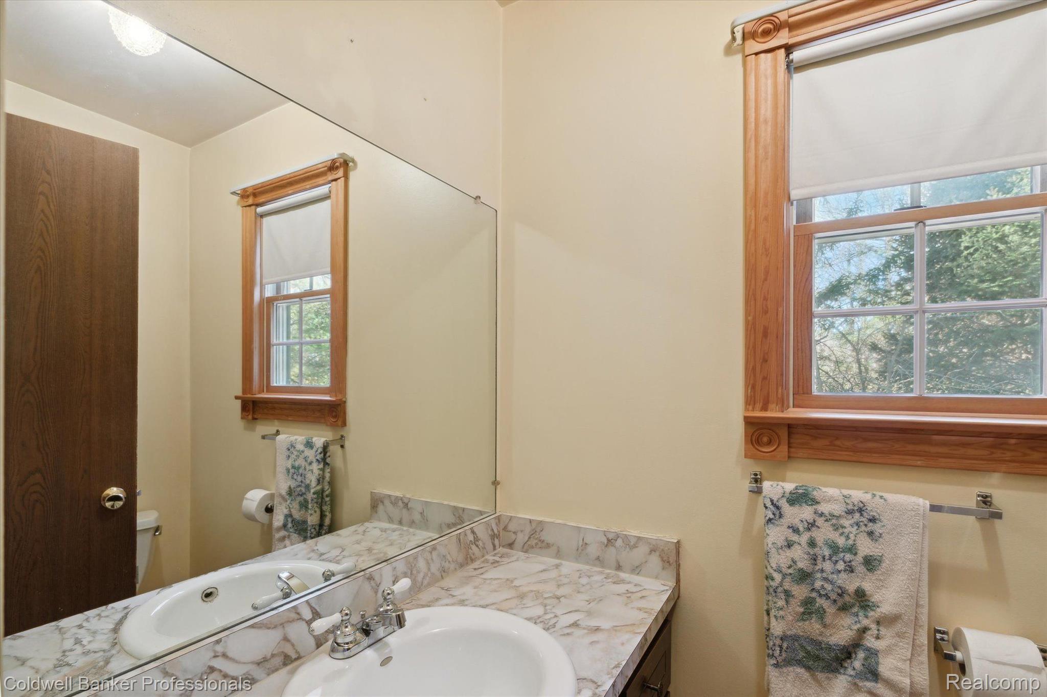 3407 South Fenton Road Holly, MI 48442 - Photo 25 of 44